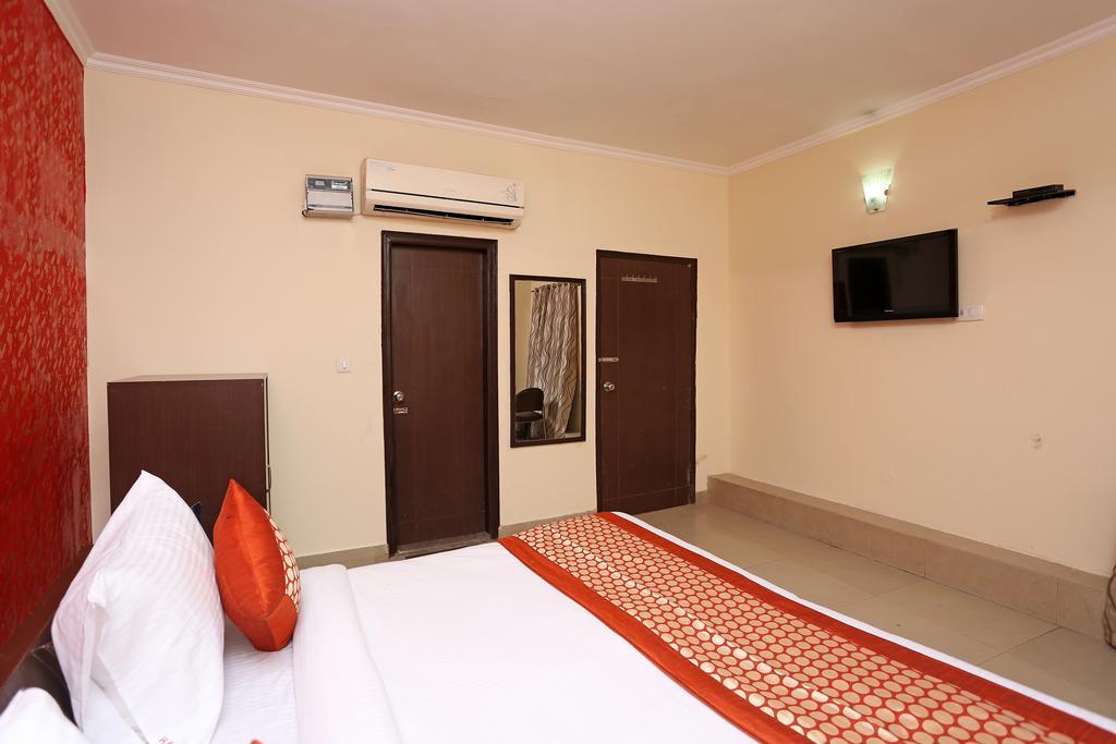 Hotel Le Princess @ Airport Yeni Delhi Dış mekan fotoğraf