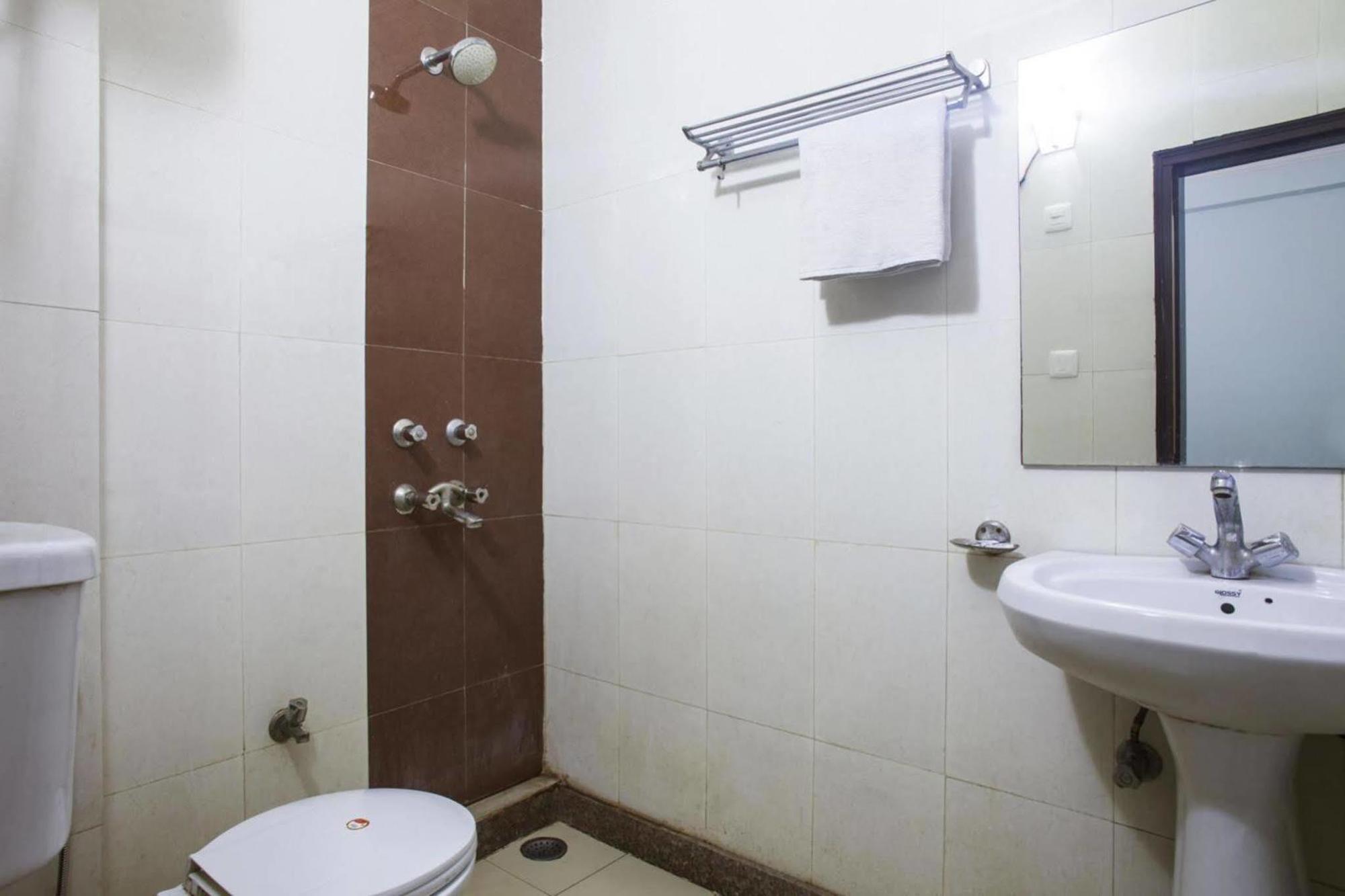 Hotel Le Princess @ Airport Yeni Delhi Dış mekan fotoğraf