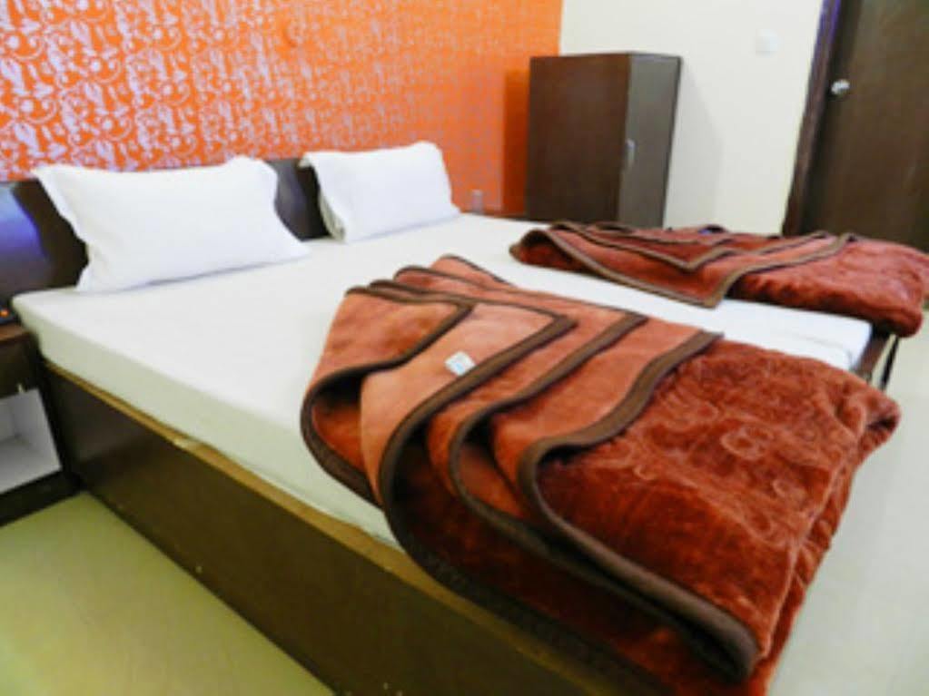 Hotel Le Princess @ Airport Yeni Delhi Dış mekan fotoğraf