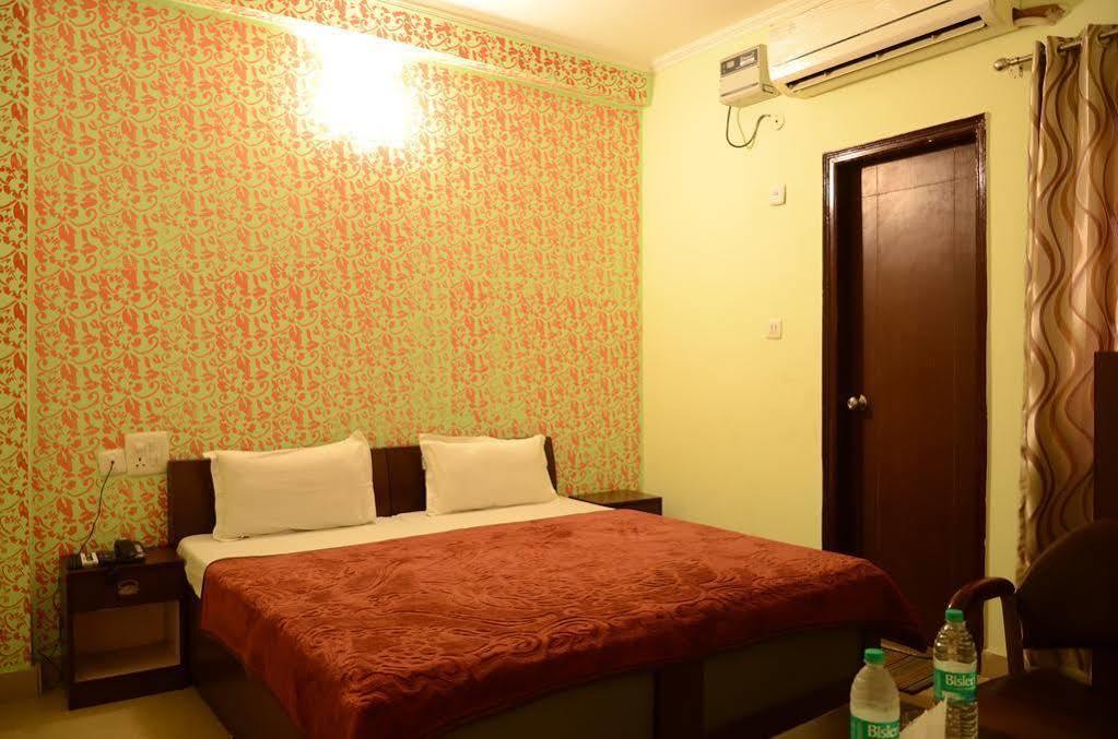 Hotel Le Princess @ Airport Yeni Delhi Dış mekan fotoğraf