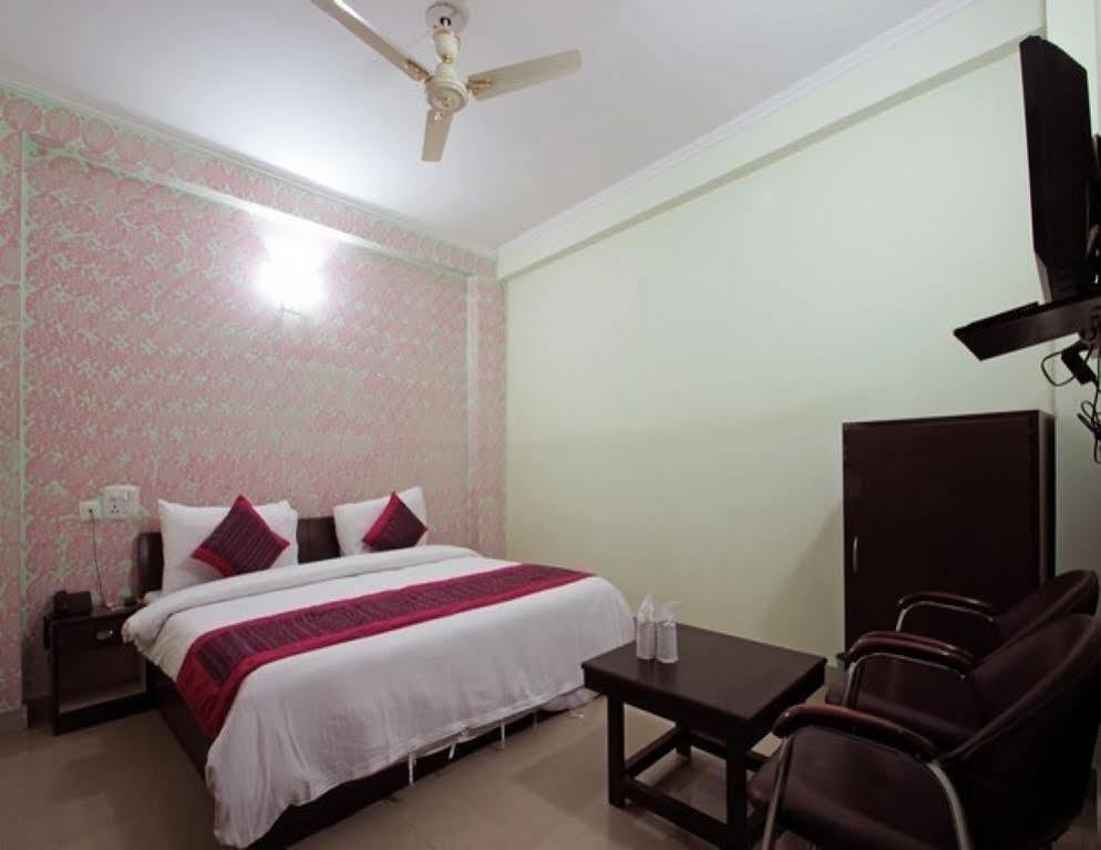 Hotel Le Princess @ Airport Yeni Delhi Dış mekan fotoğraf