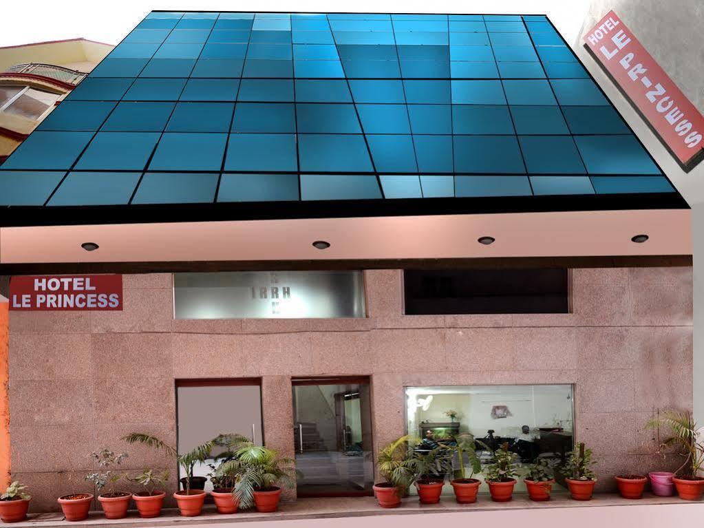 Hotel Le Princess @ Airport Yeni Delhi Dış mekan fotoğraf