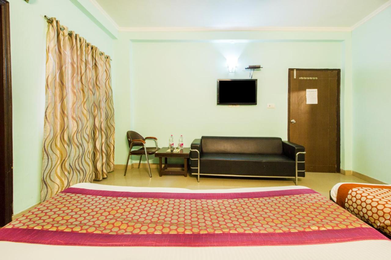 Hotel Le Princess @ Airport Yeni Delhi Dış mekan fotoğraf